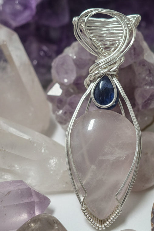Rose quartz and blue Kyanite pendant